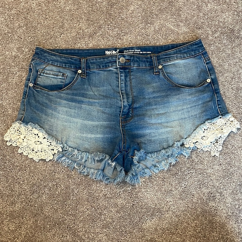 Massimo Jean Shorts with floral lace